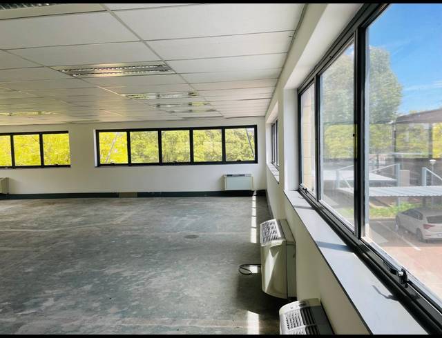 484M² OFFICE TO LET IN RANDJESPARK